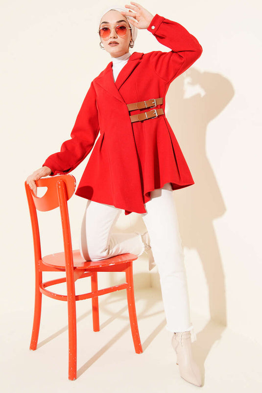 Chaqueta de cachemira con detalle de cinturón, roja