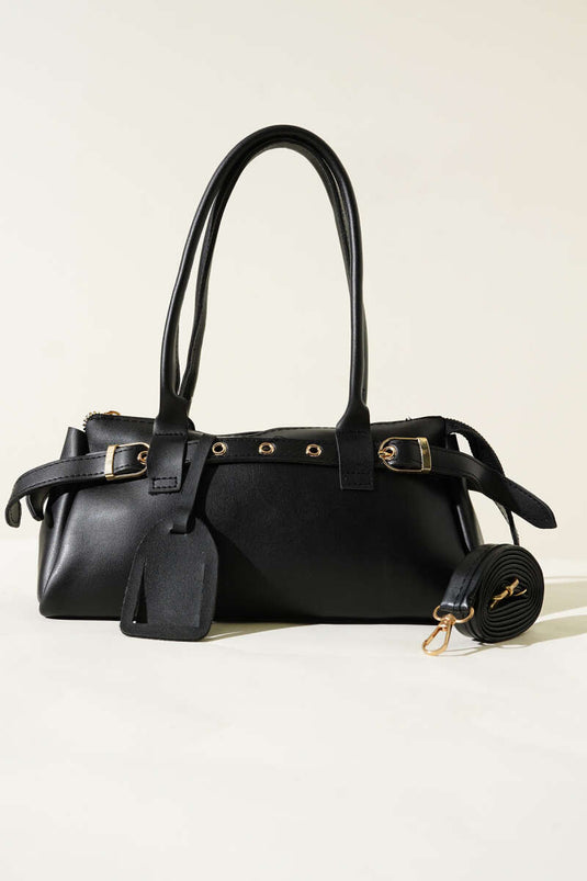 Sac bandoulière noir orné d'une ceinture