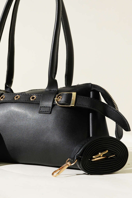 Sac bandoulière noir orné d'une ceinture