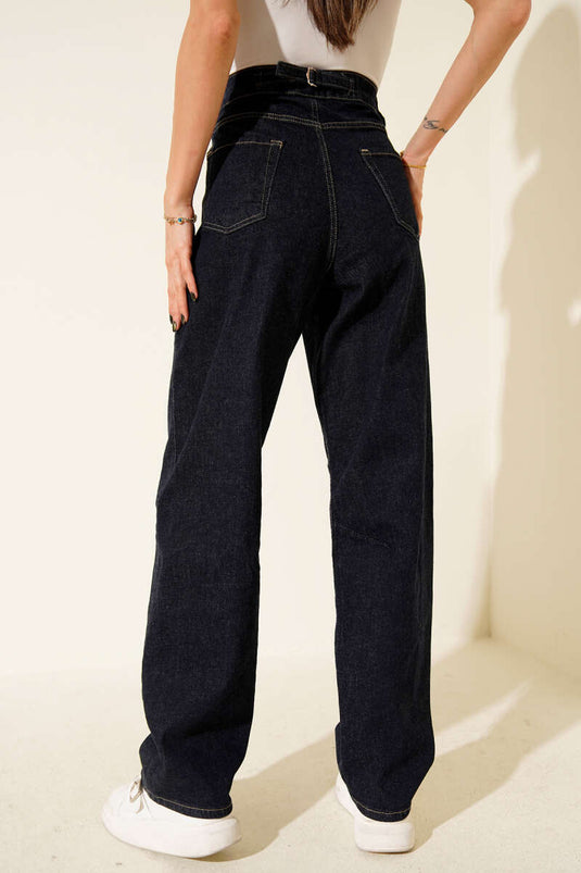 بنطال جينز أزرق داكن بتصميم "موم" مع مشبك حزام