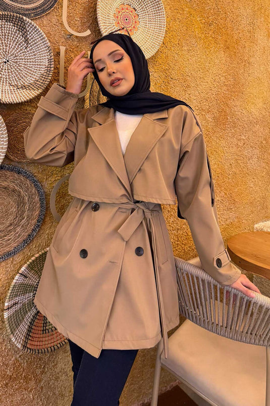 Trench-coat haut de gamme à épaulettes ceinturées, en vison