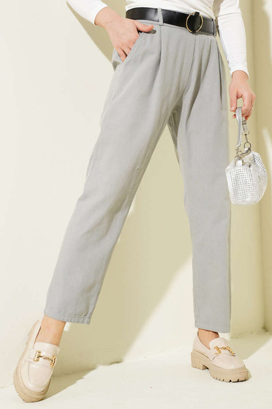 Pantalon skinny ceinturé en gabardine gris