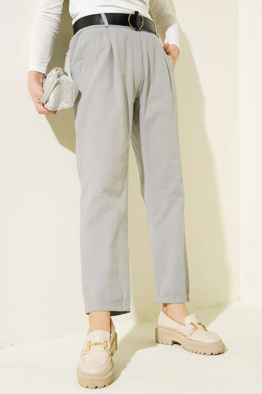 Pantalon skinny ceinturé en gabardine gris