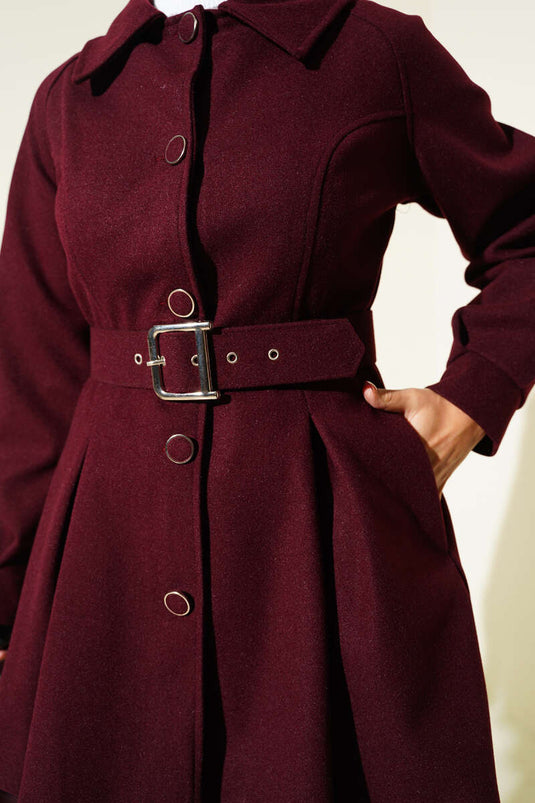 Short, belted cashmere coat, burgundy.