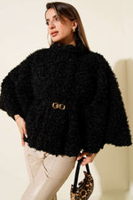 Poncho en agneau ceinturé noir