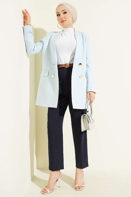 Pantaloni a carota blu scuro con dettaglio plissettato e cintura