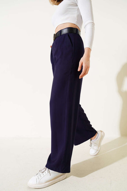 Pantalon ample plissé à ceinture bleu marine