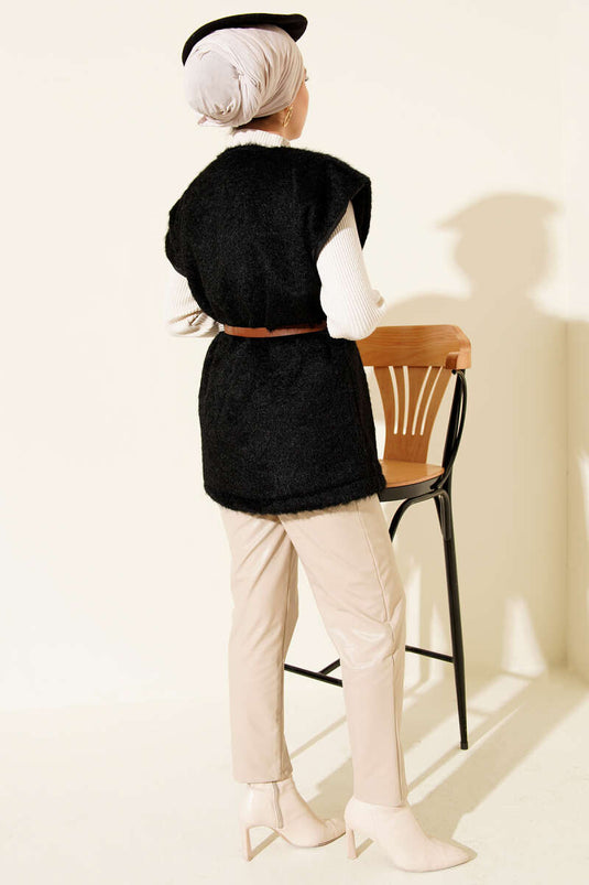 Gilet noir ceinturé à barbe