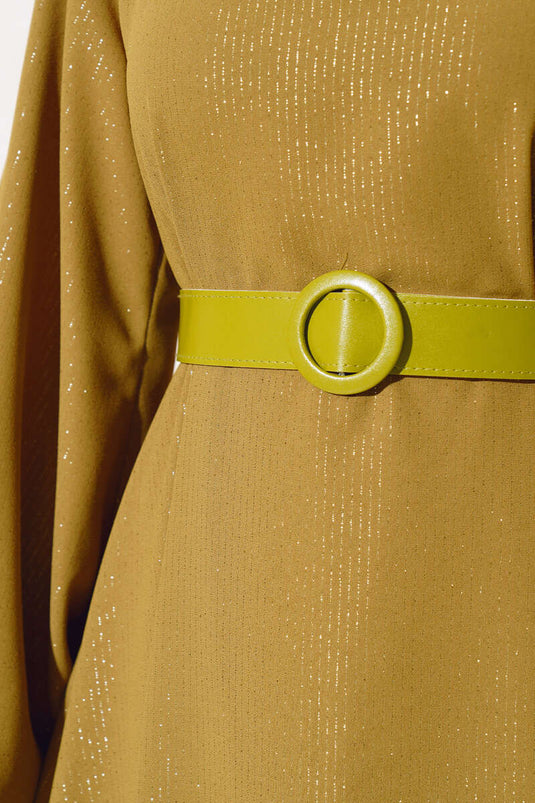 فستان بحزام لامع باللون الأخضر الزيتي