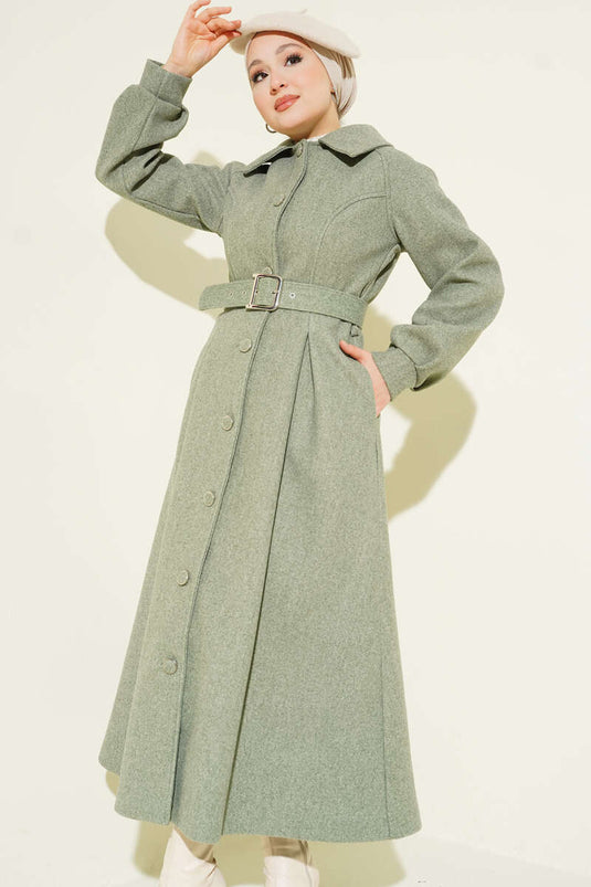Manteau long en cachemire ceinturé vert sauge
