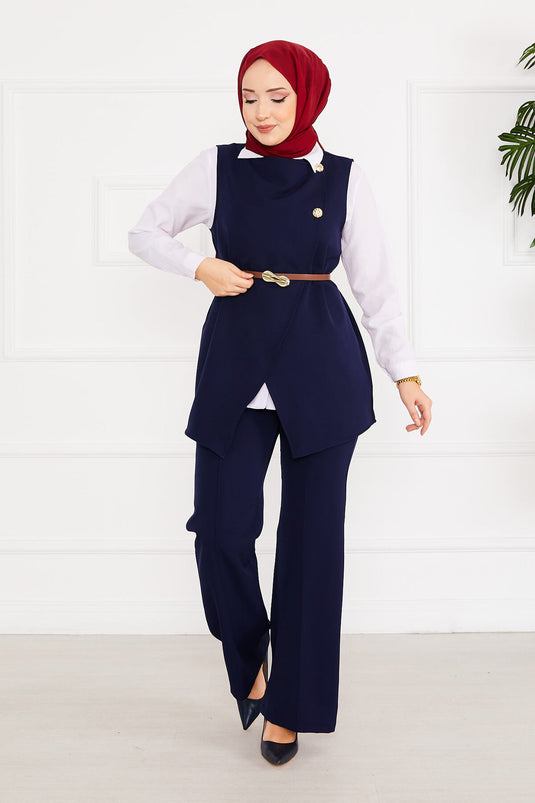 Costume deux pièces hijab avec ceinture et veste bleu marine