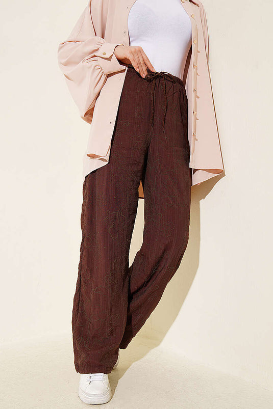 Pantalon à taille élastique avec motif intégré, couleur café