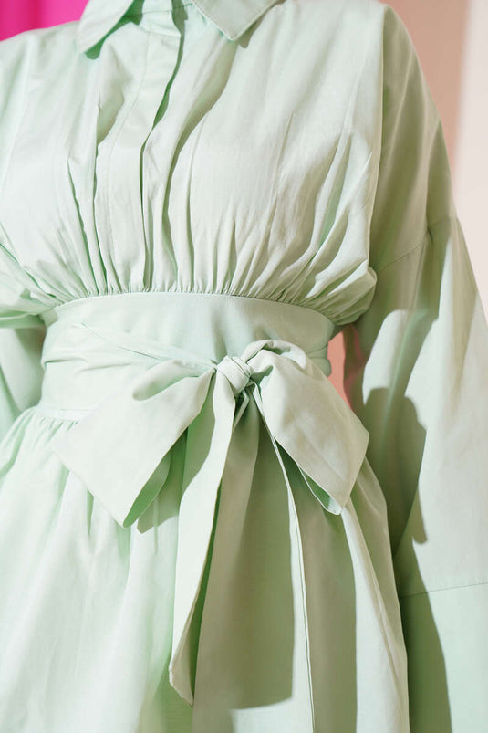 Tunique à ceinture intégrée et froncée sur le devant, vert d'eau