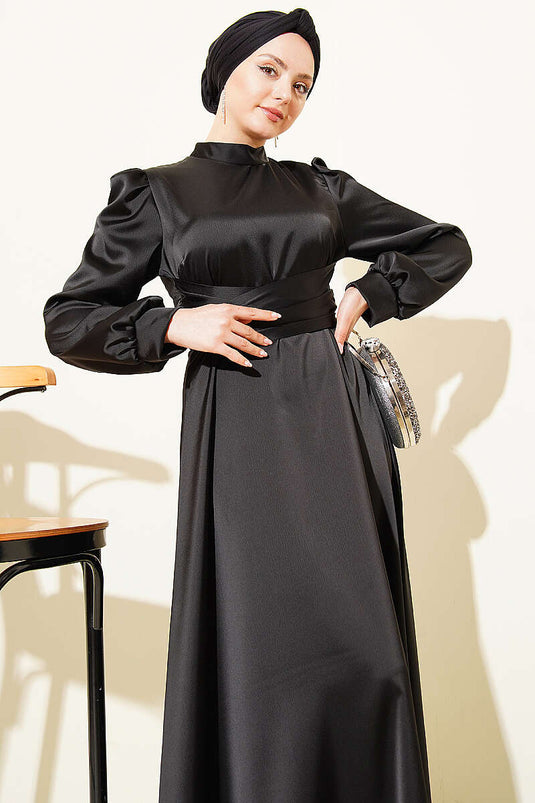 فستان سهرة ساتان أسود بحزام مدمج