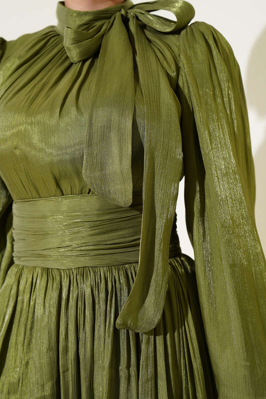 فستان سهرة كاكي بحزام ورقبة ذاتية