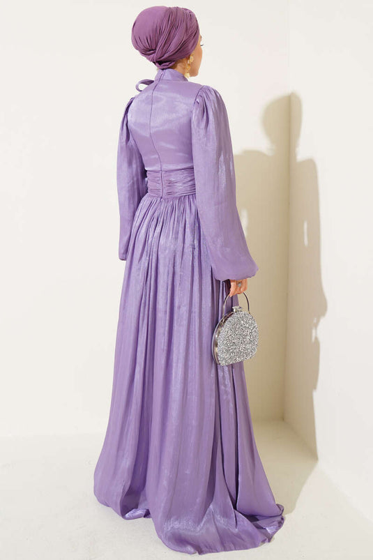 Robe de soirée lilas à col rond et ceinture