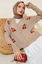 Cardigan court boutonné à motif cerises Latte