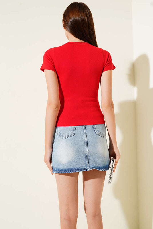 Débardeur rouge à broderies cerises