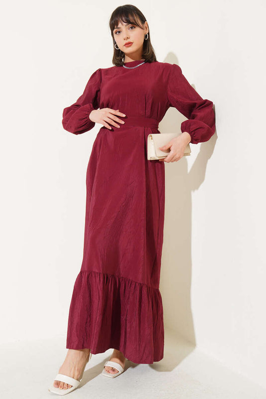 Robe ceinturée à texture froissée bordeaux