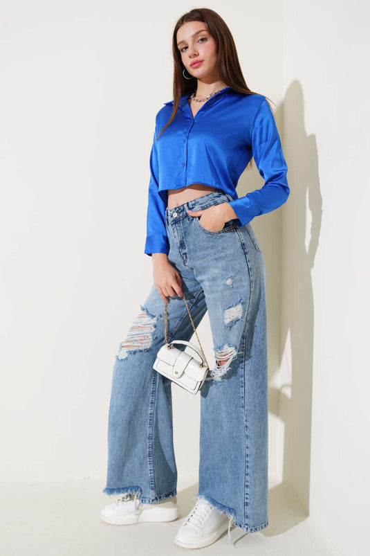 قميص ساتان قصير باللون الساكسوني