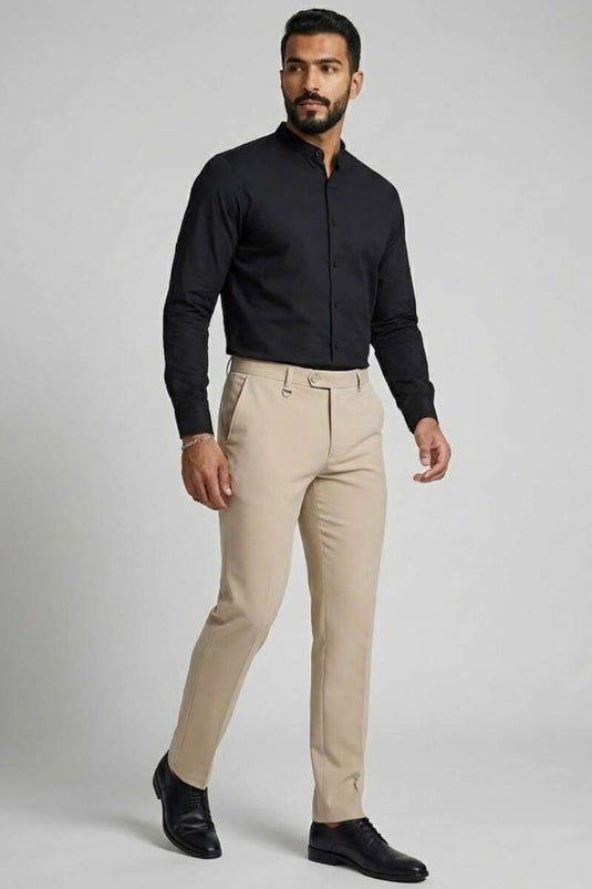 بنطال رجالي من قماش كلاسيكي بلون بيج