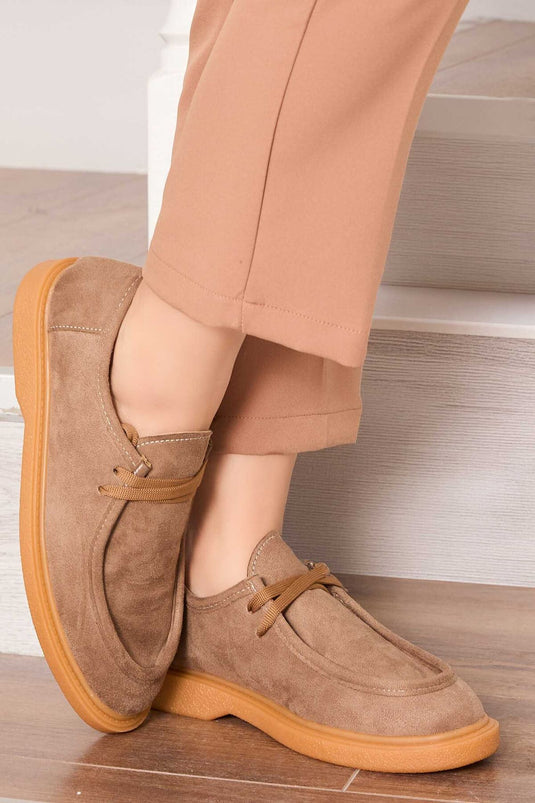 Chaussures à lacets style mocassins classiques en vison