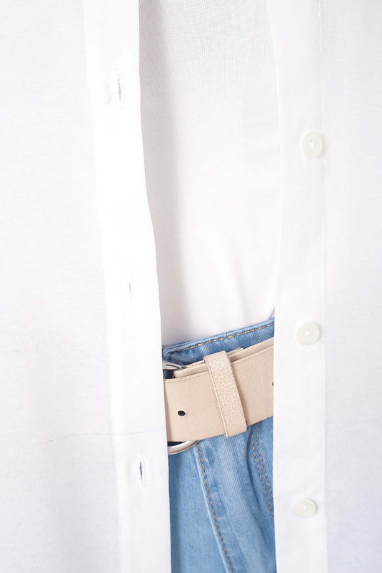 Chemise blanche à col classique et coupe ovale