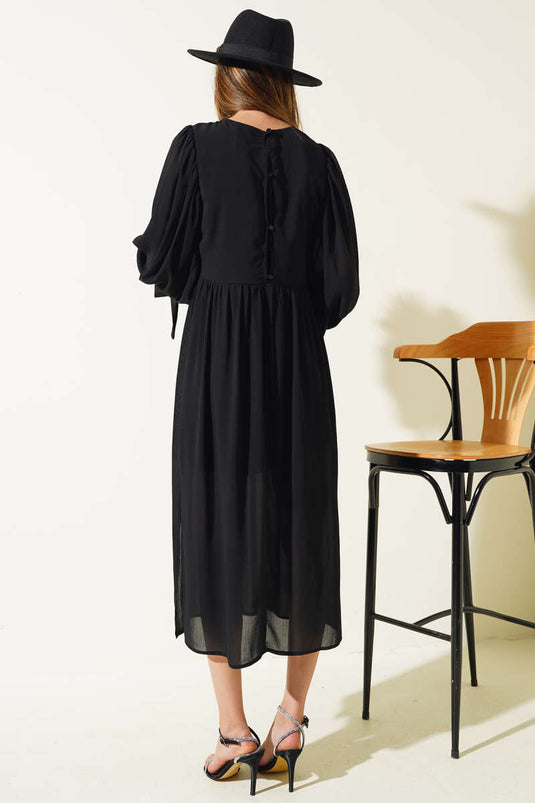 Robe sans manches en tulle noir