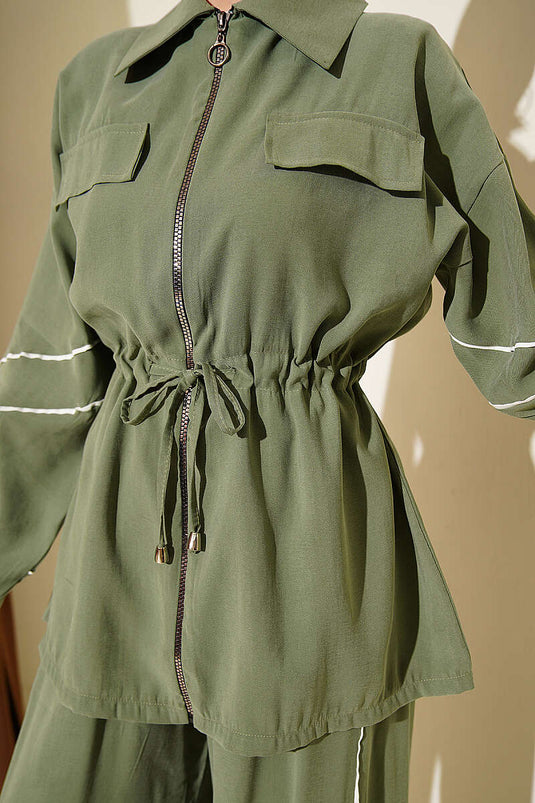 Ensemble deux pièces en tensel avec ceinture à nouer, couleur vert avocat