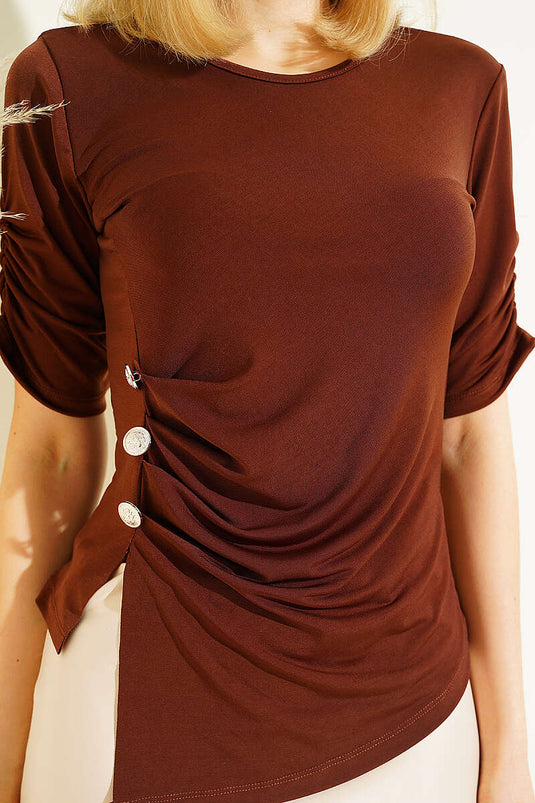 Blouse Sandy en tissu sable avec boutons et fronces, couleur café