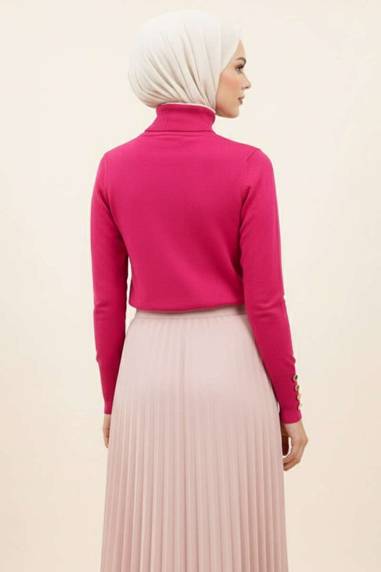 سترة محبوكة بياقة مدورة وأزرار أكمام باللون الوردي