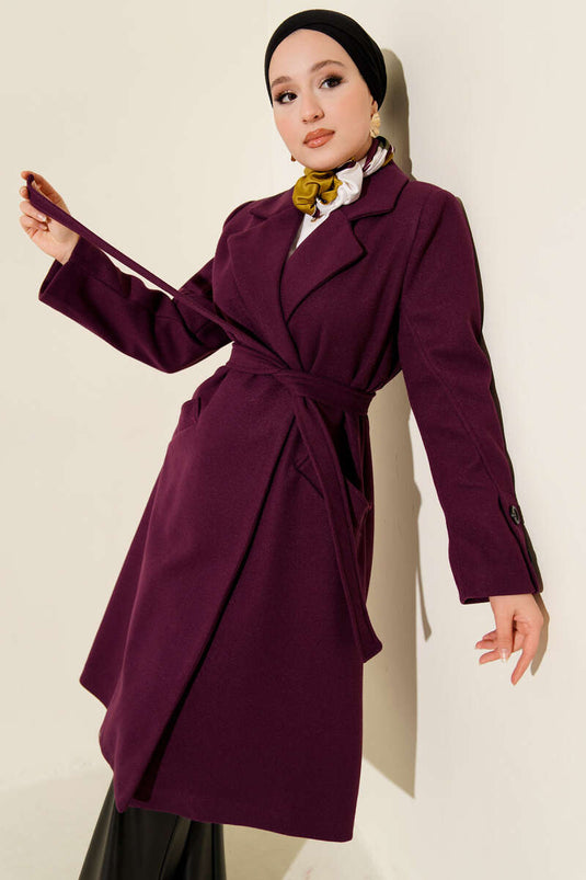 Paarse kasjmierjas met manchetknopen en riem