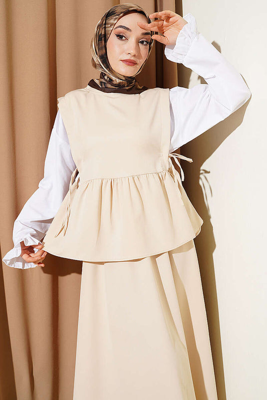 Ensemble jupe à lacets latéraux avec bordure en fil beige
