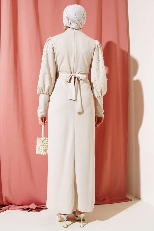 فستان بحزام وأكمام لؤلؤية وحجر