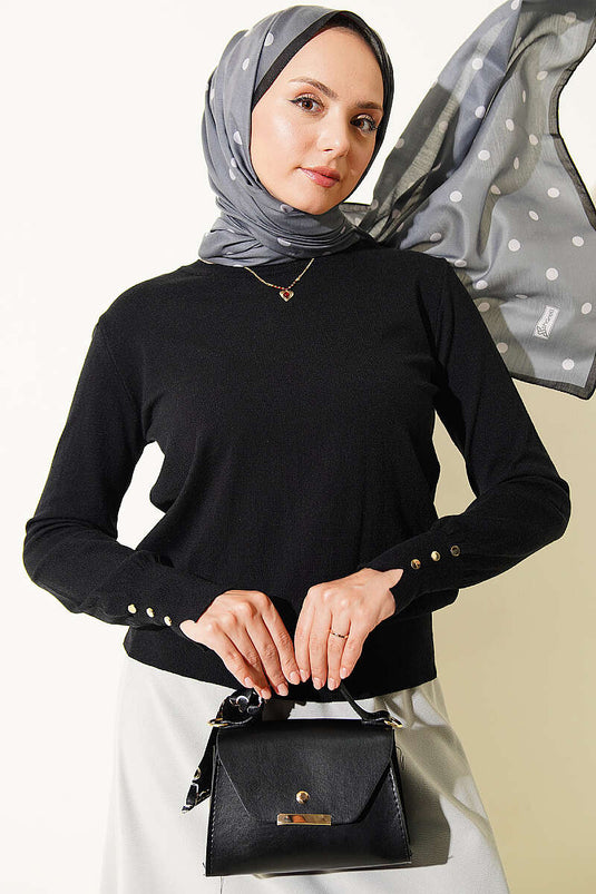 Pull En Maille Noir À Boutons Et Poignets