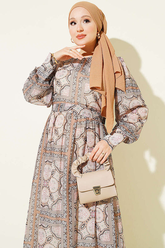 فستان Chiffon مزخرف بكم مع مانشيتات