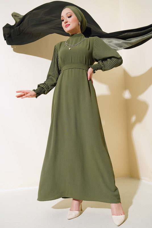 Haki Dress with Ruffled Pearl Necklace