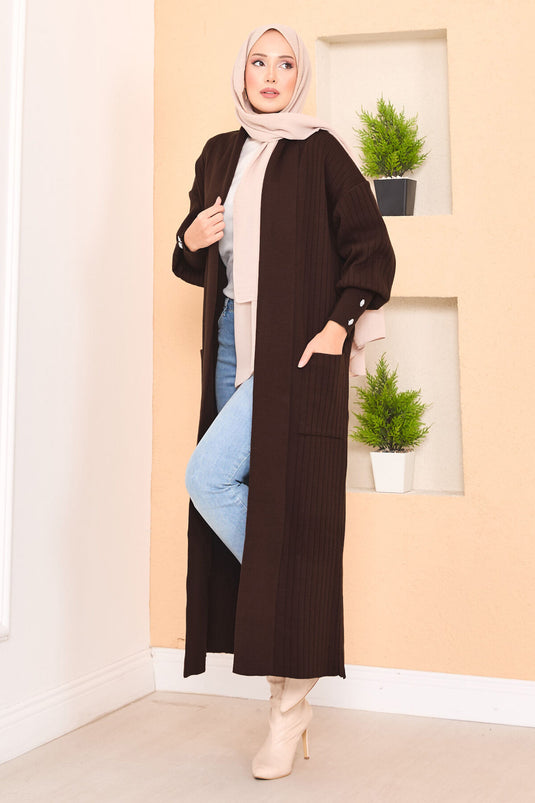 كارديجان حجاب محبوك بياقة شال وأكمام بأزرار، بني