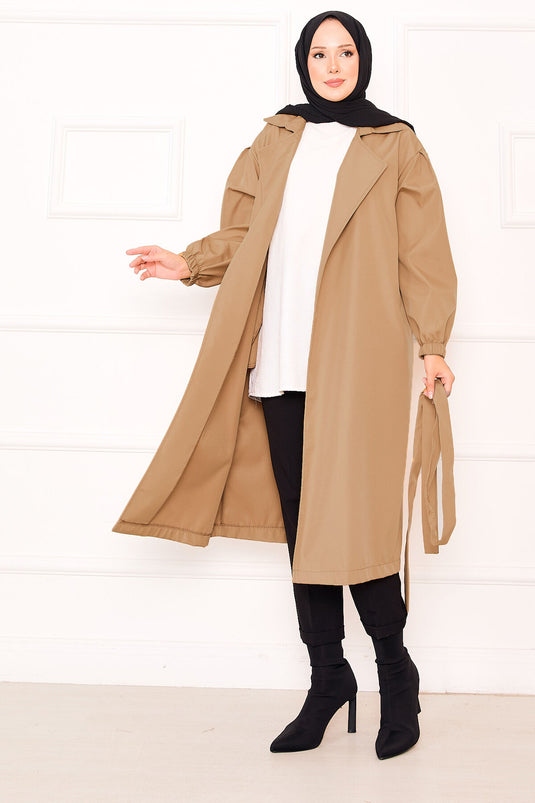 معطف ترنش حجاب بلون الجمل بأكمام مرنة وحزام قابل للإزالة