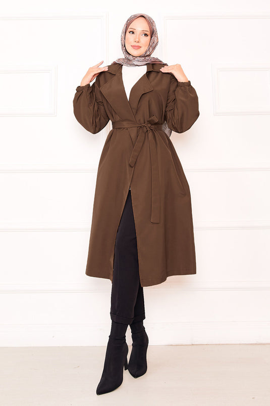 Trench-coat à manches élastiquées avec ceinture amovible et hijab beige