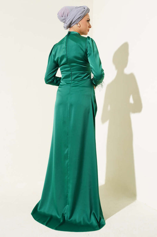 Robe de soirée en satin avec pompons sur la manche Vert