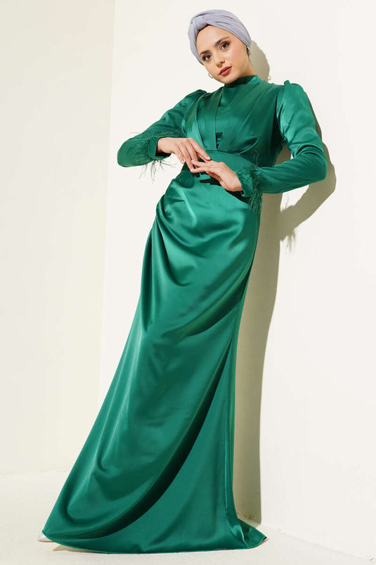 Robe de soirée en satin avec pompons sur la manche Vert