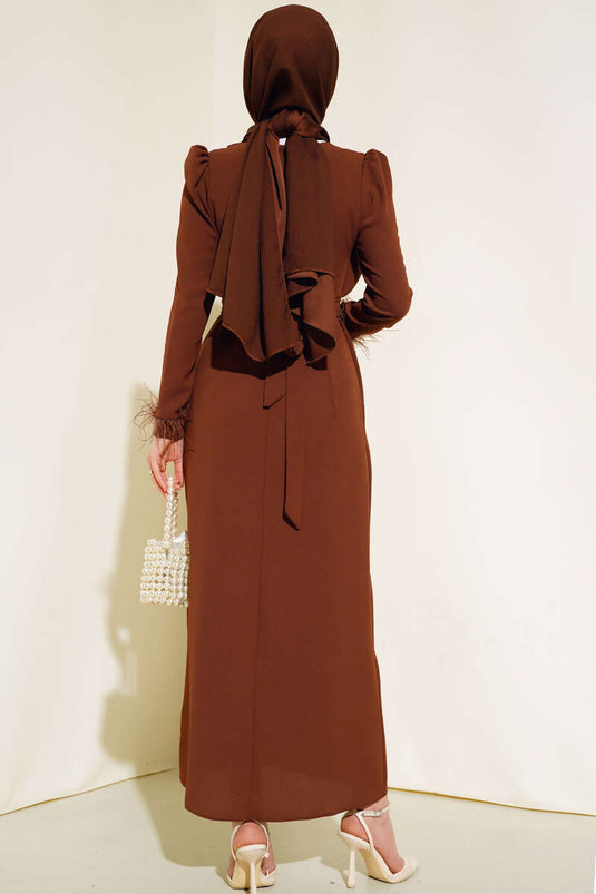 Kol Ucu Tüylü Kemerli Elbise Tarçın