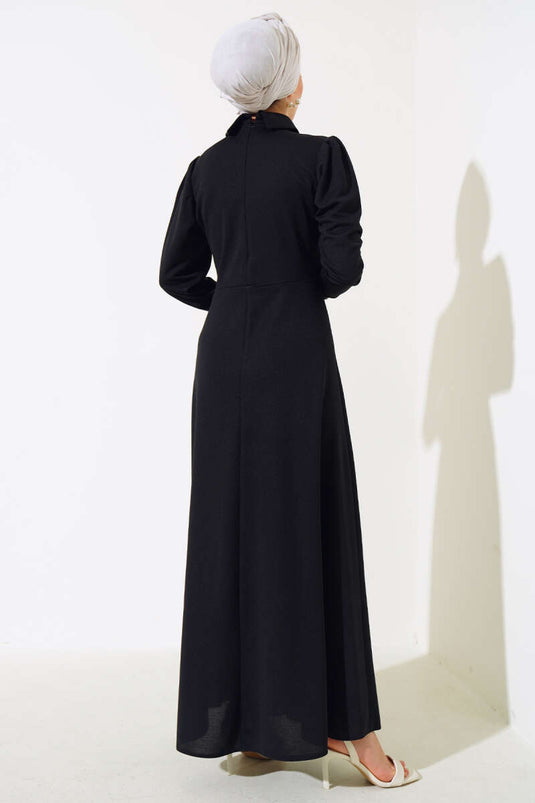 Perlenkleid mit Ärmelkragen in Schwarz