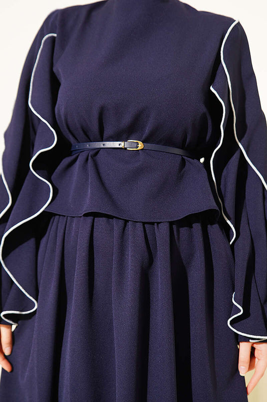 Ensemble deux pièces avec jupe à volants et coutures, bleu marine