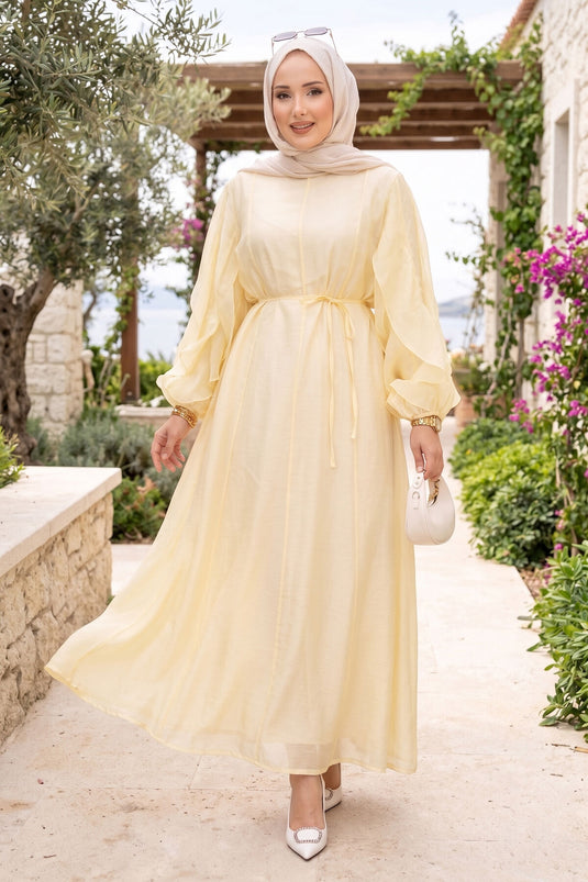 Robe de modest fashion à manches volantées avec ceinture, jaune