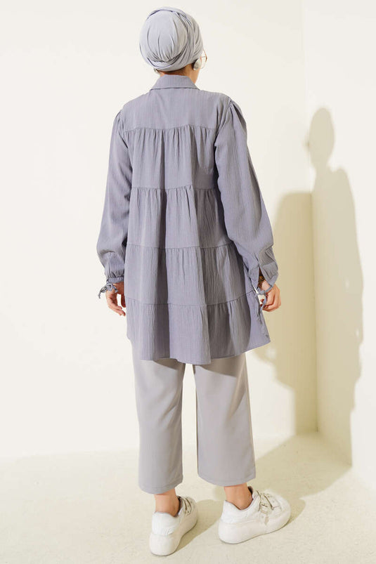 Camicia con maniche annodate con corda, grigia