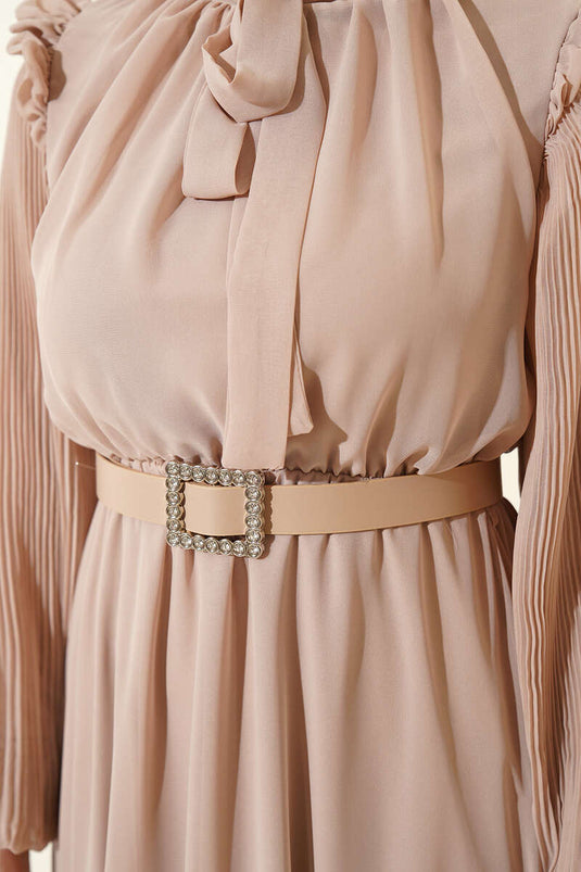 Kleid mit Faltenärmeln Beige