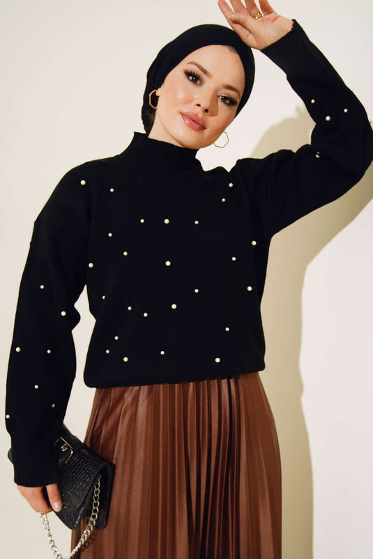 Pull en tricot avec perles sur les manches et le devant, noir