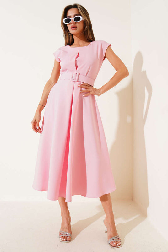 Abito senza maniche con cintura e dettagli con pinces, rosa